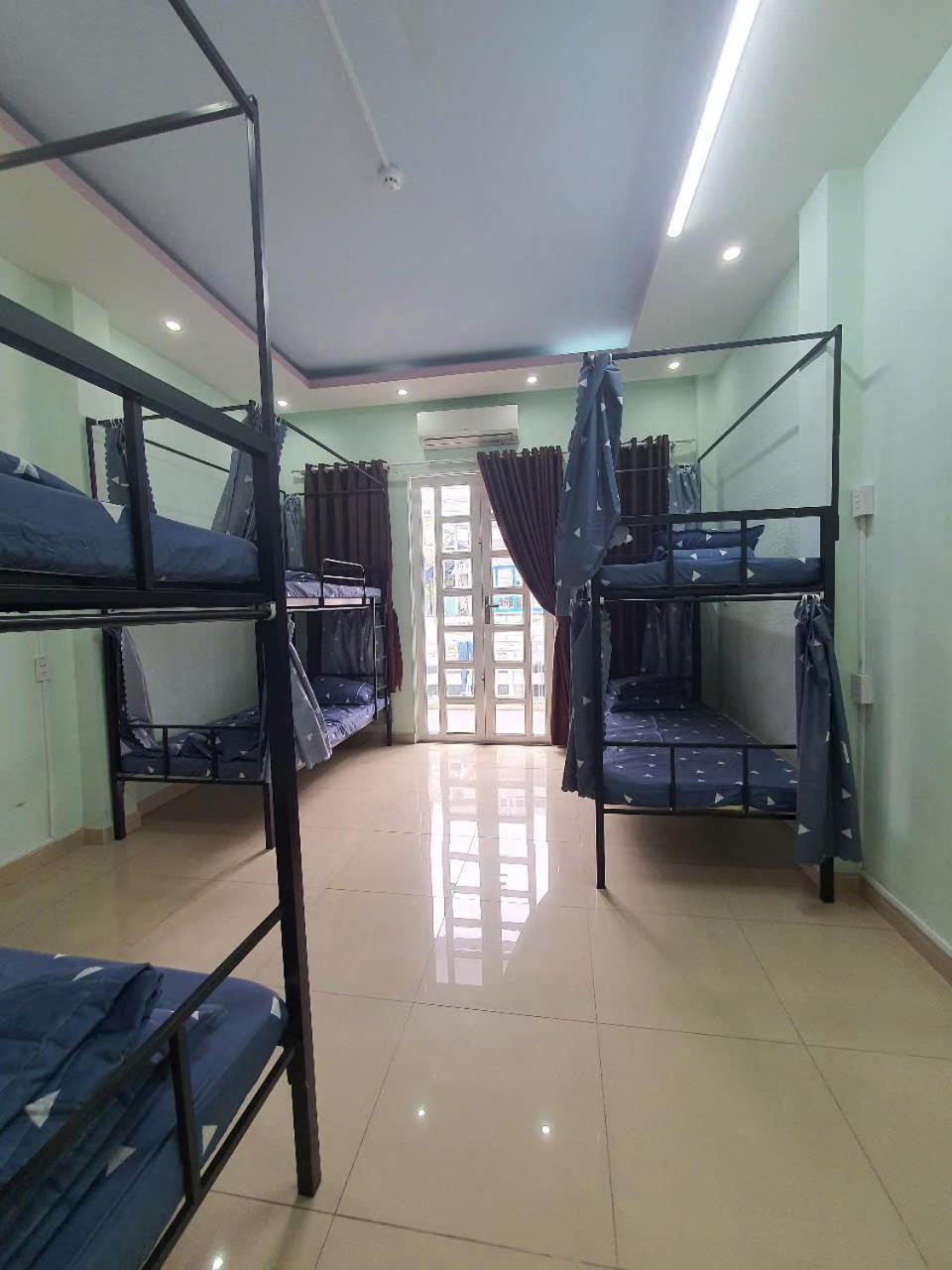 Sen Alley Dormitory Хошимин Экстерьер фото
